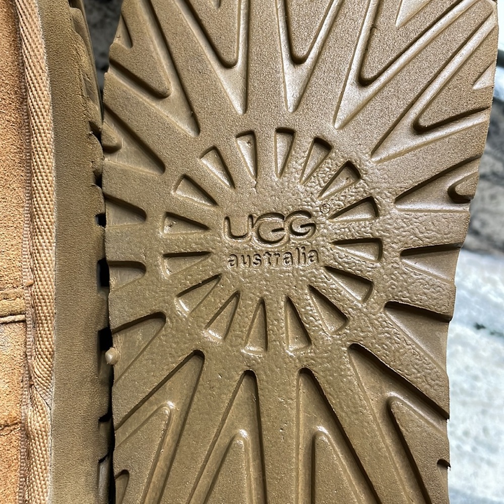 UGG® Button Boot - Picture 9 of 11